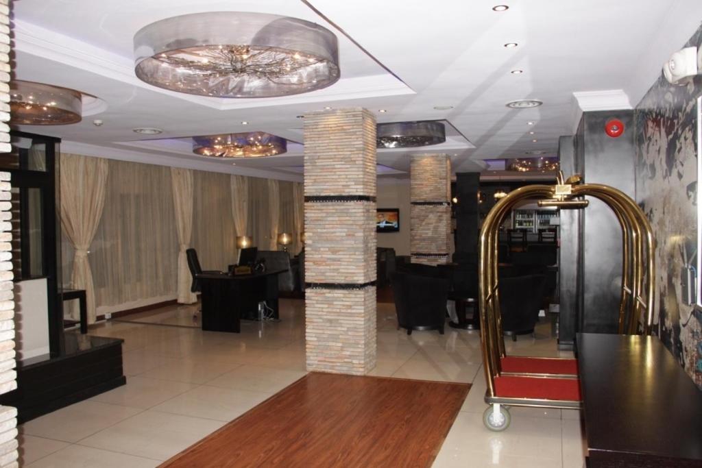 Owu Crown Hotel Ibadan Exterior foto