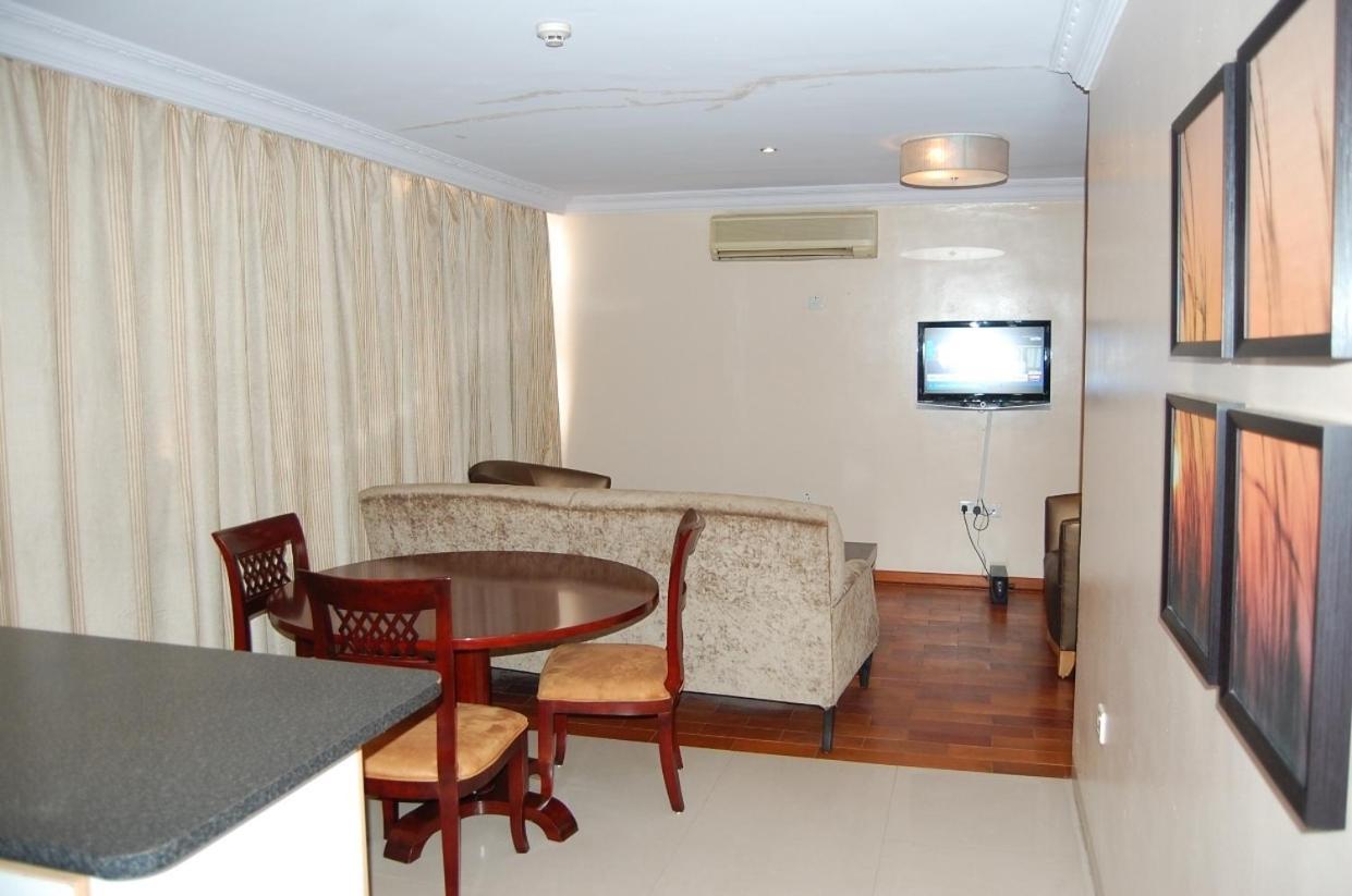Owu Crown Hotel Ibadan Exterior foto